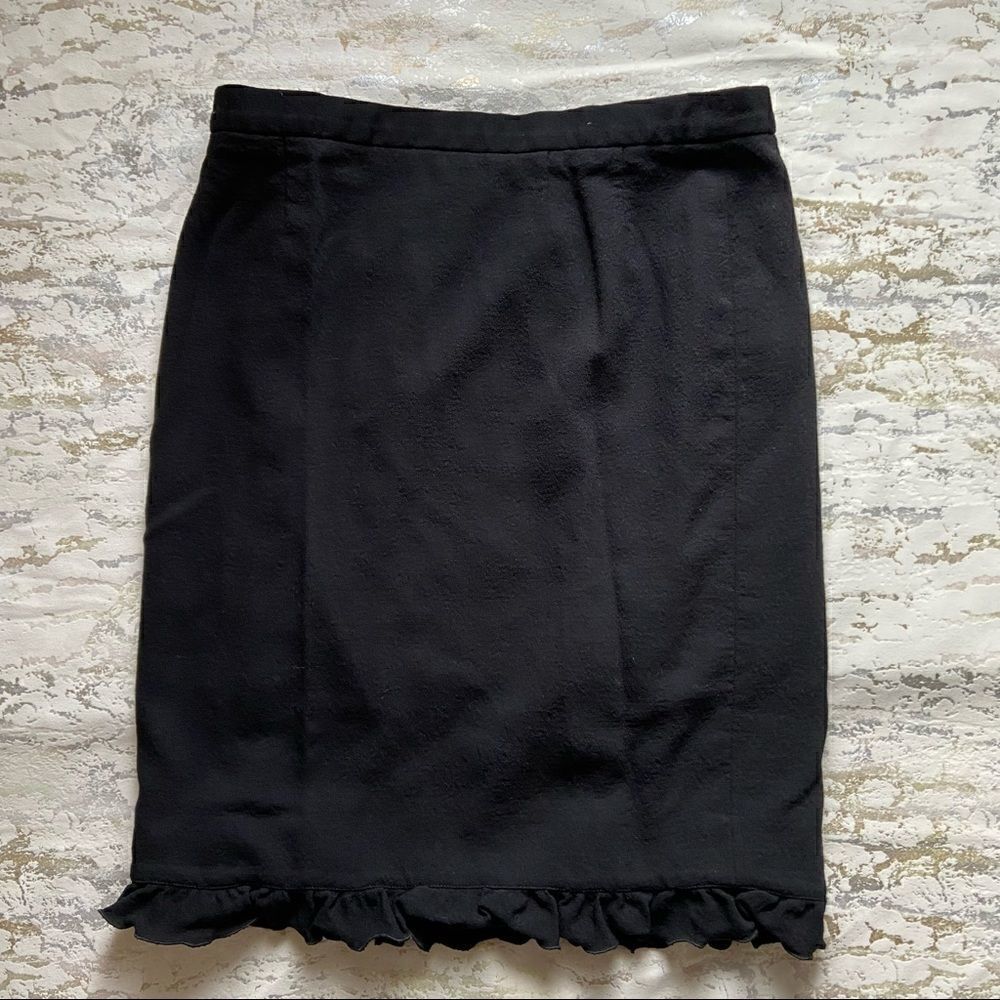 Serge & Real Ruffle Hem Skirt